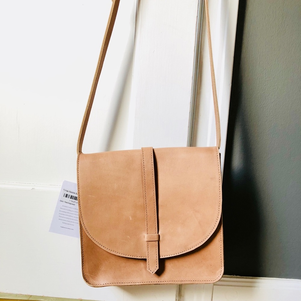 NWT leather Able Tirhas Saddlebag in Pink Sand